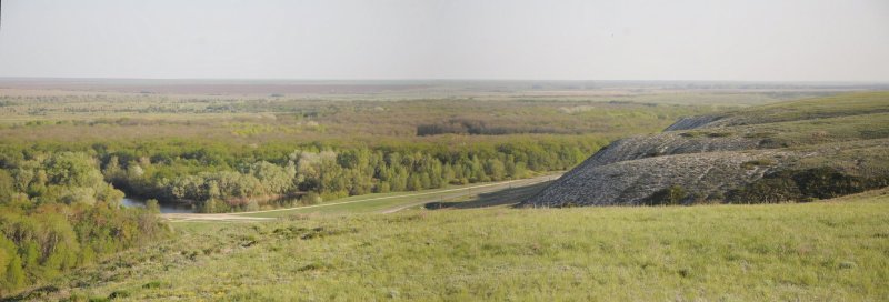 Панорама поймы реки Иловли.
