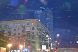 Волгоград. Перекрёсток ул. Комсомольской и проспекта Ленина.