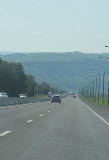 КЧР. Дорога у отрогов.