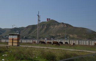 КЧР. Сары-Тюз. Забор водохранилища.