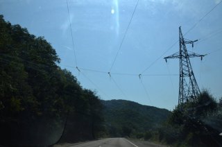 КЧР. Провода ЛЭП в теснине.