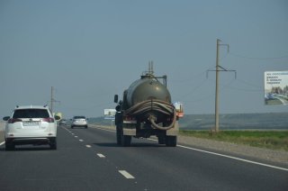 Зил - кое-что возил.