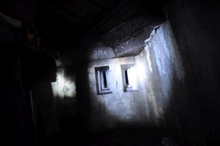 Туалетная амбразура снаружи.