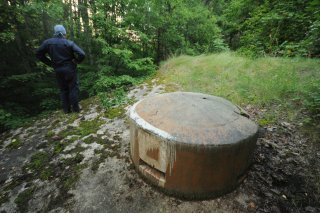 Возле бронеколпака.