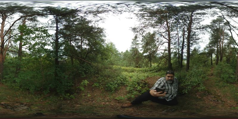 Uhodigger просматривает фотографии с форта 6.