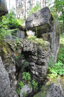 Старая кирпичная арка.