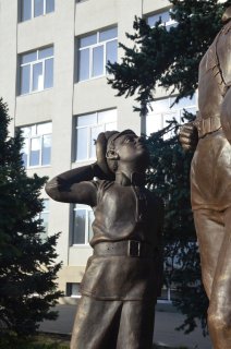 Памятник казачеству. Сын.